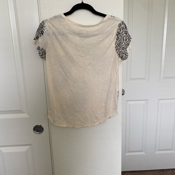 Lucky Brand T Shirt - Picture 2 of 5